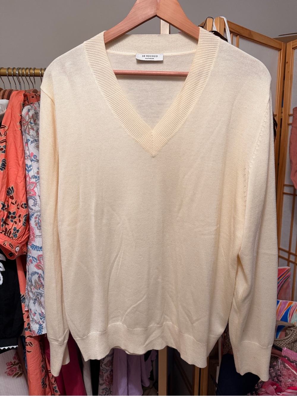 Dé Rococo Cream V-Neck Knit Sweater Wool Blend Size L